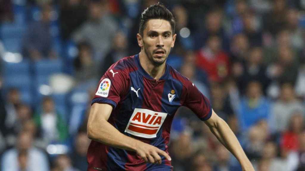 Paulo Oliveira, défenseur central portugais d'Eibar